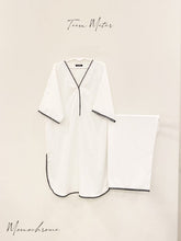 White 2pc "LAWN"