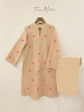 Skin 2pc Embroidered ”LAWN"
